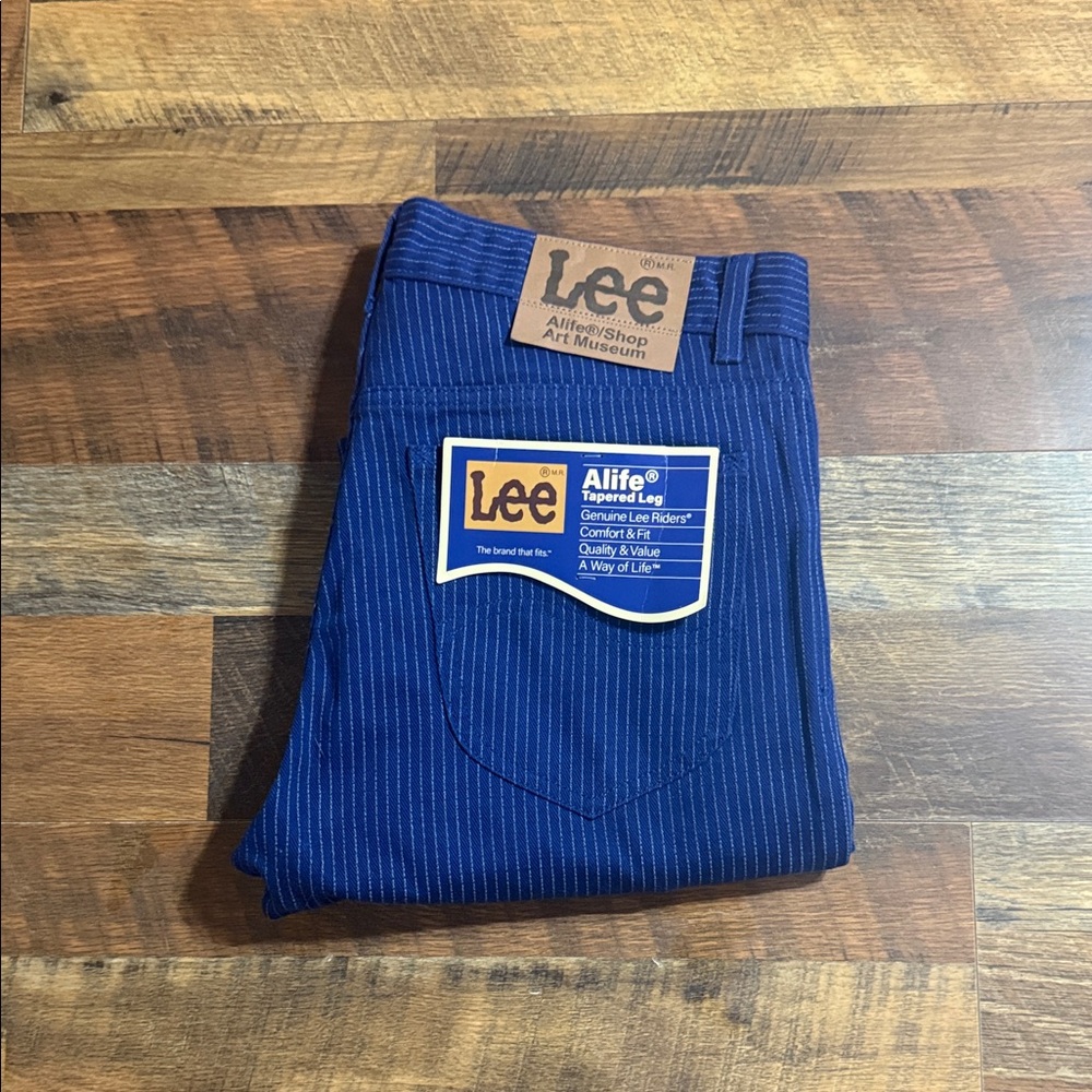 NWT ALIFE x Lee "Shop Art Museum" Limited Edition Pinstripe Jeans